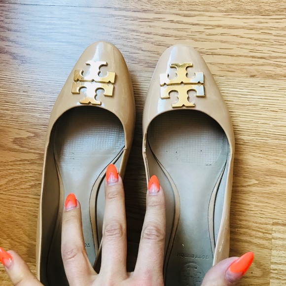 SOLD Tory Burch Raleigh Logo Flats - Picture 6 of 7